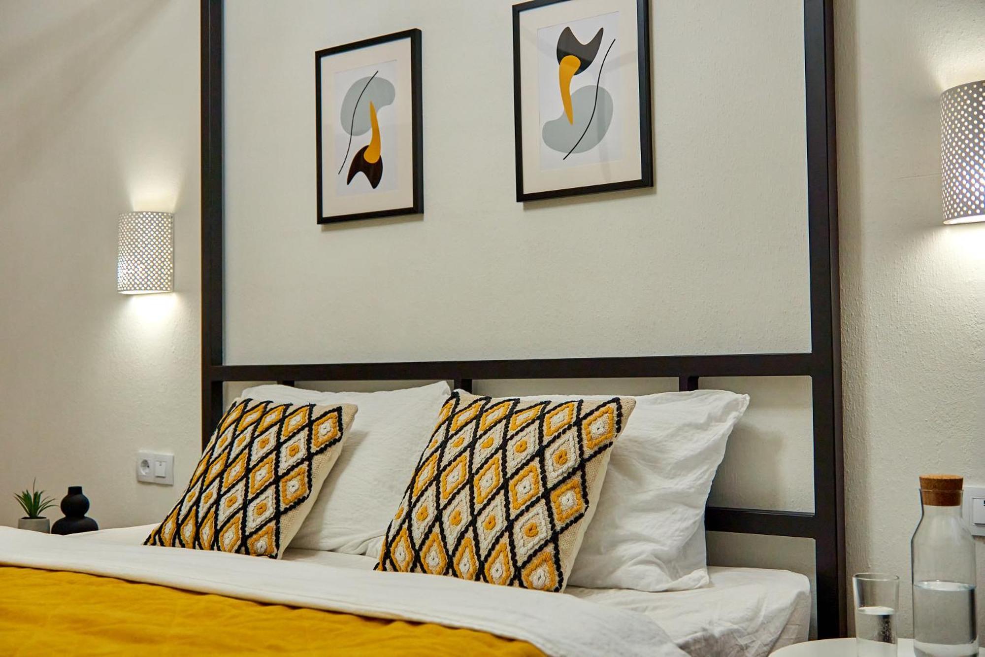 Best Apartments On Kyryla & Mefodia Mukacheve Exterior photo